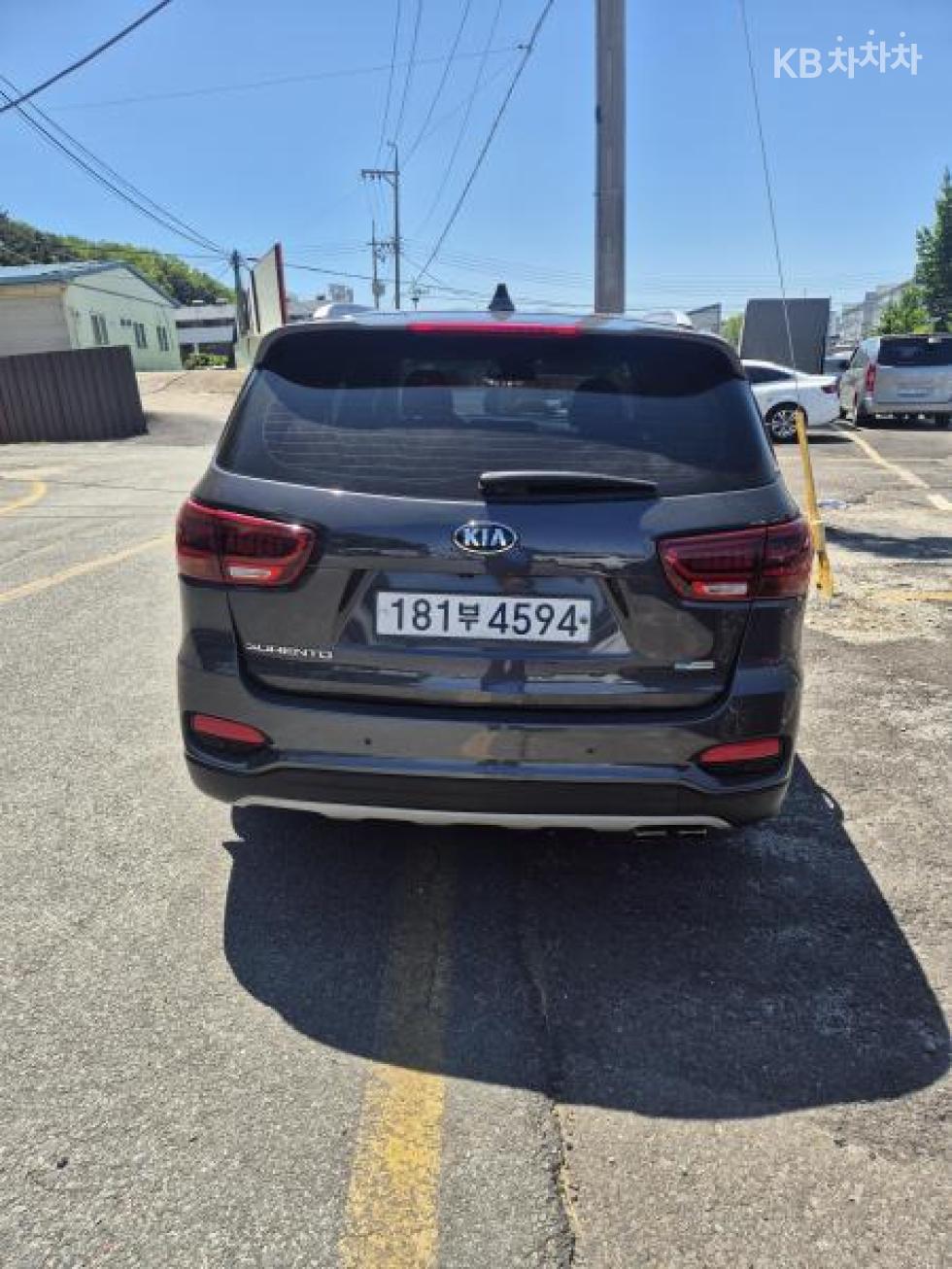 2019 - kia sorento