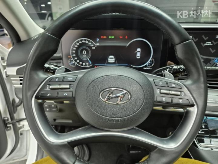Hyundai Grandeur LPi 3.0 Modern 9