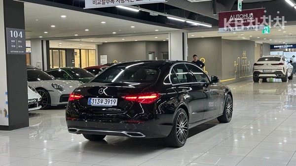 2025 - mercedes-benz c-class