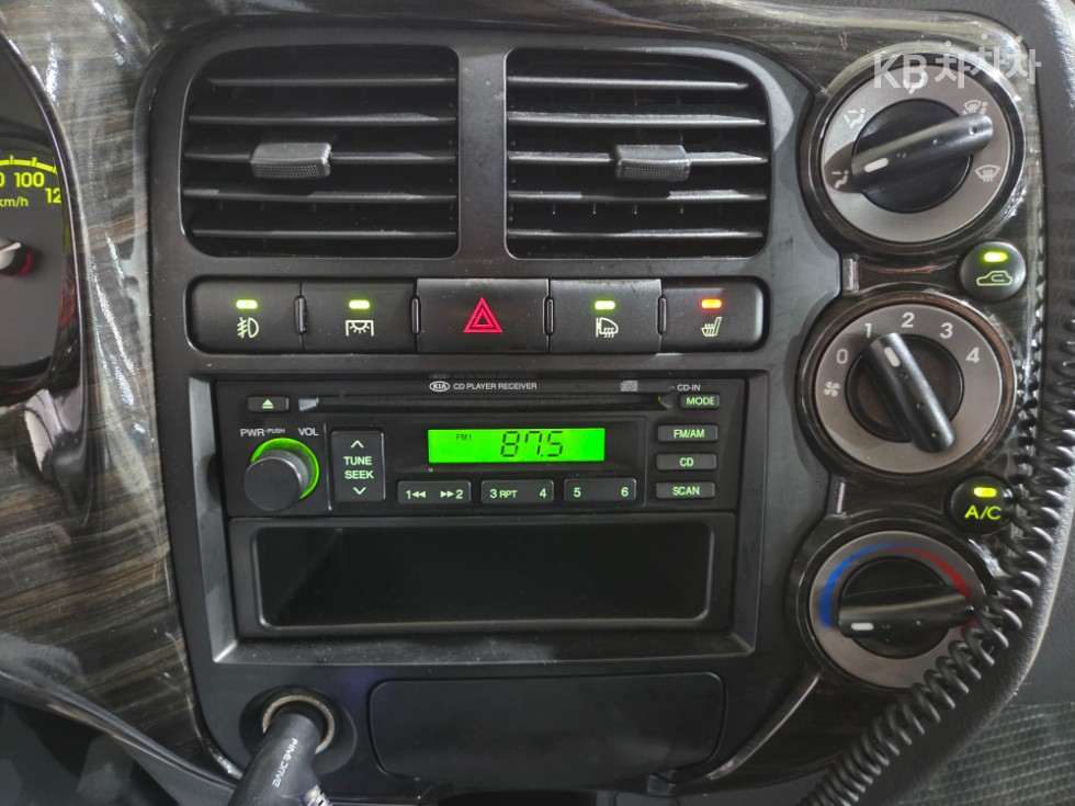 2011 - kia bongo iii