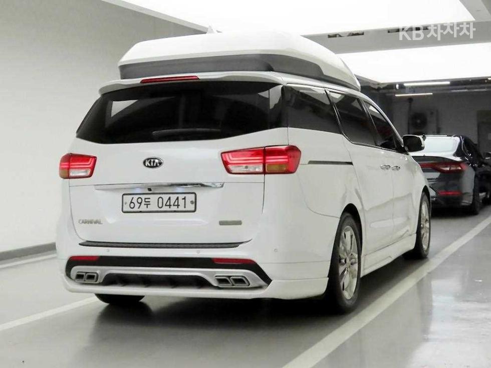 2016 - kia carnival