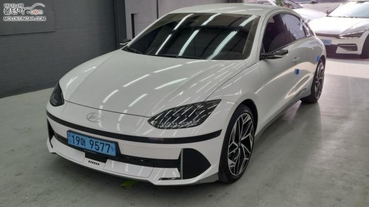 Hyundai IONIQ 6 CE Long Range AWD Prestige