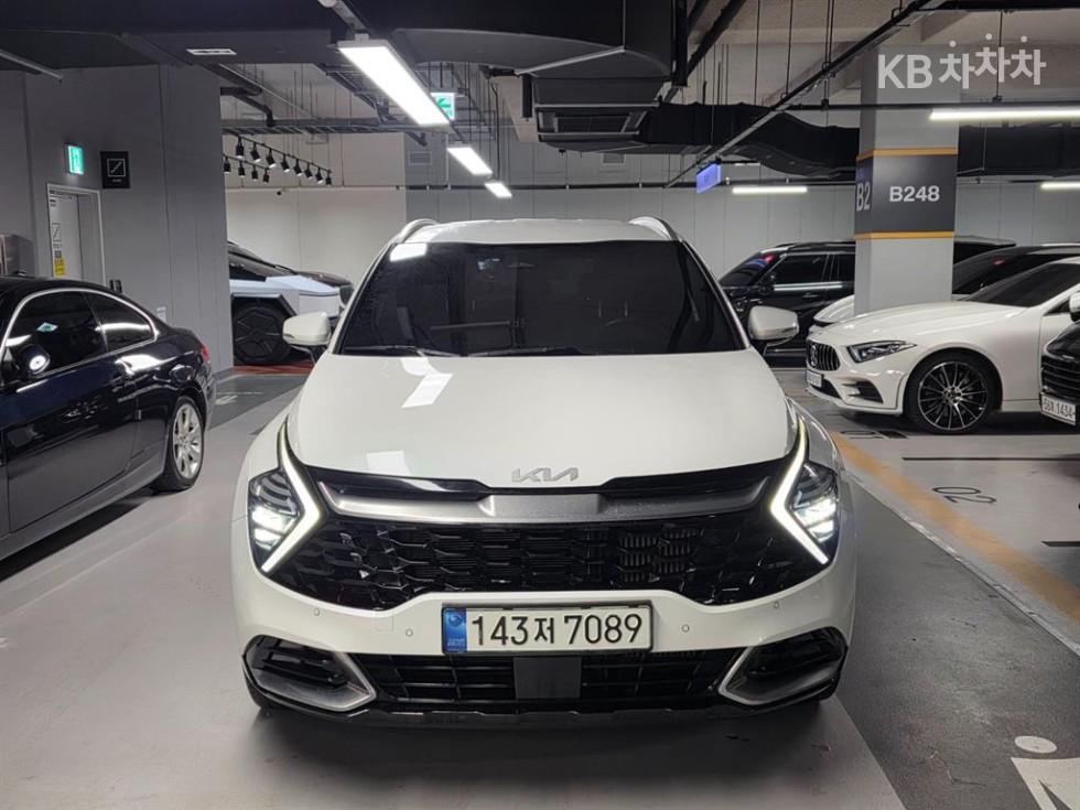 2022 - kia sportage