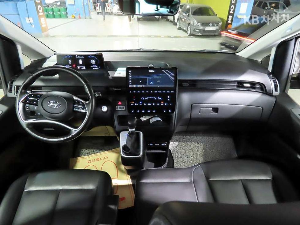 Hyundai Staria — miniaturë 5