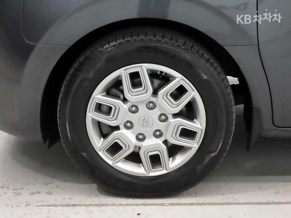 Hyundai Staria — miniaturë 20