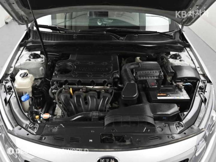 Kia K5 Gasoline 2.0 Prestige 7