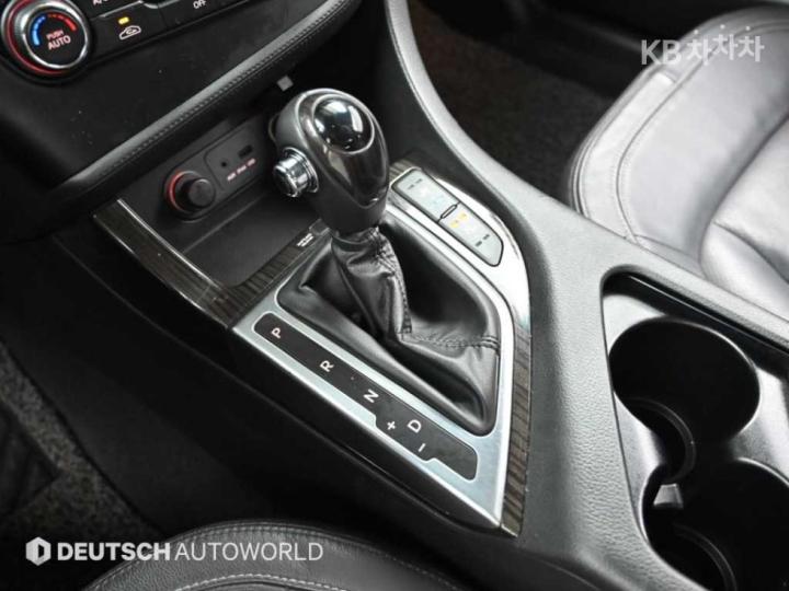 Kia K5 Gasoline 2.0 Prestige 10