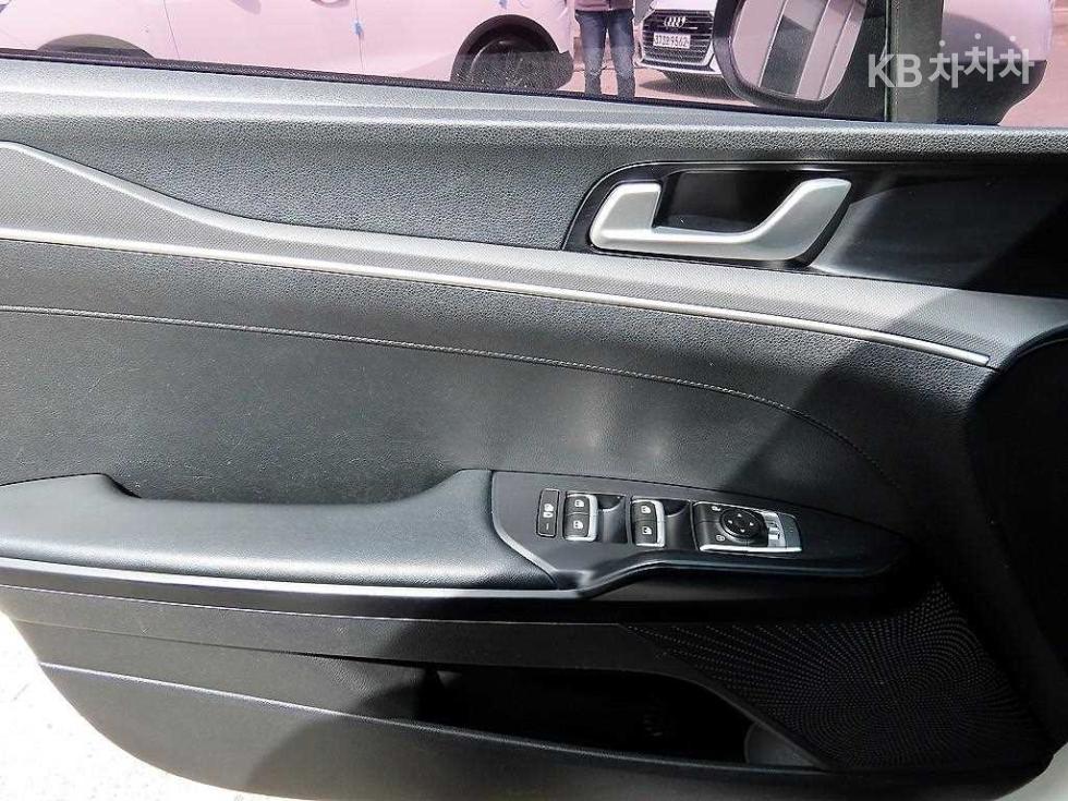 2020 - kia k5