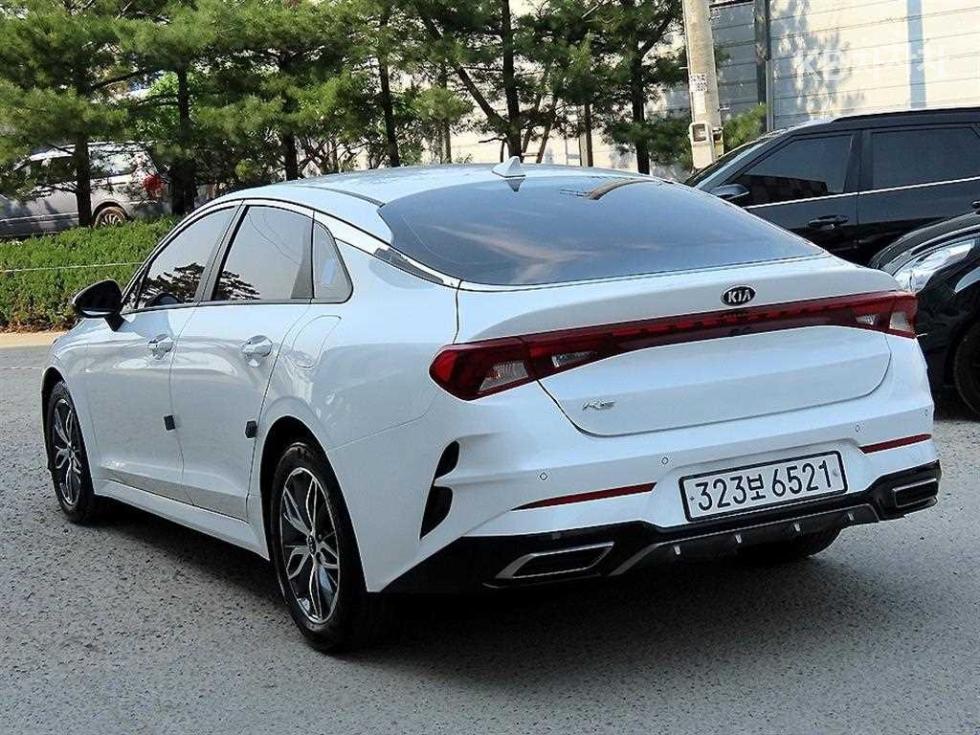 2021 - kia k5