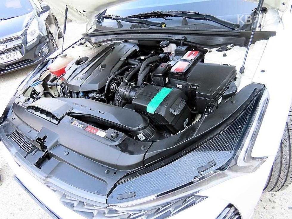 2021 - kia k5