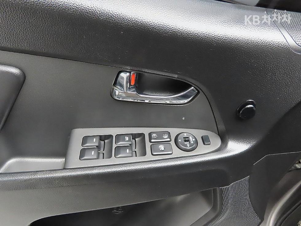 2013 - kia sportage