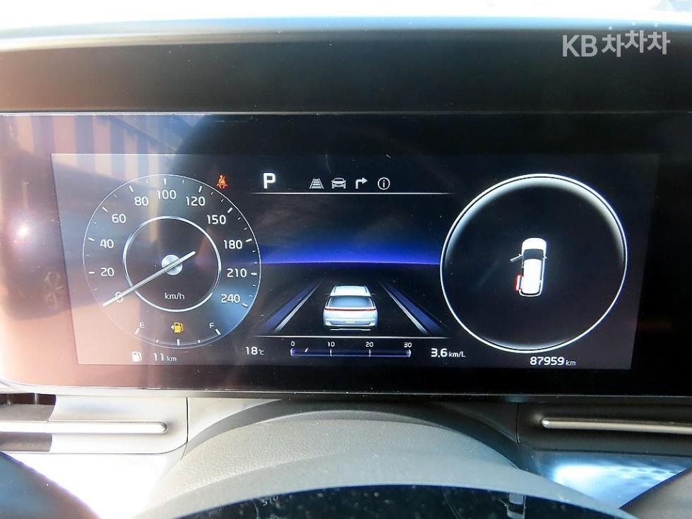 2023 - kia carnival