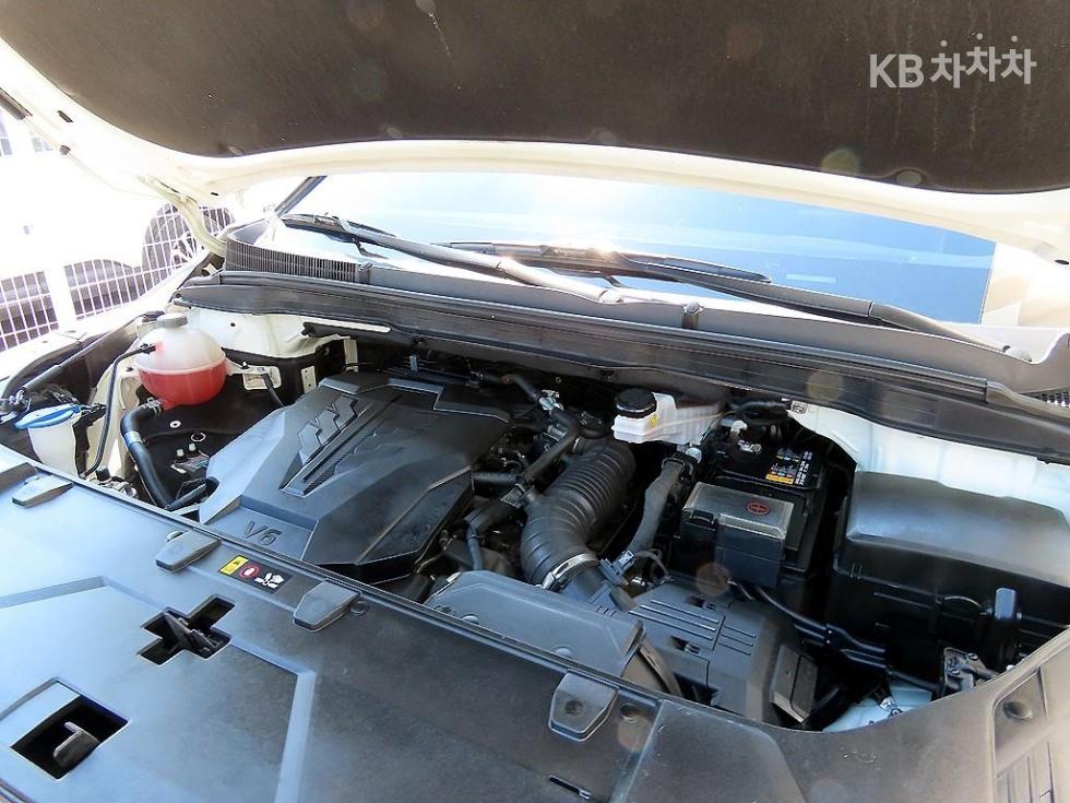 2023 - kia carnival