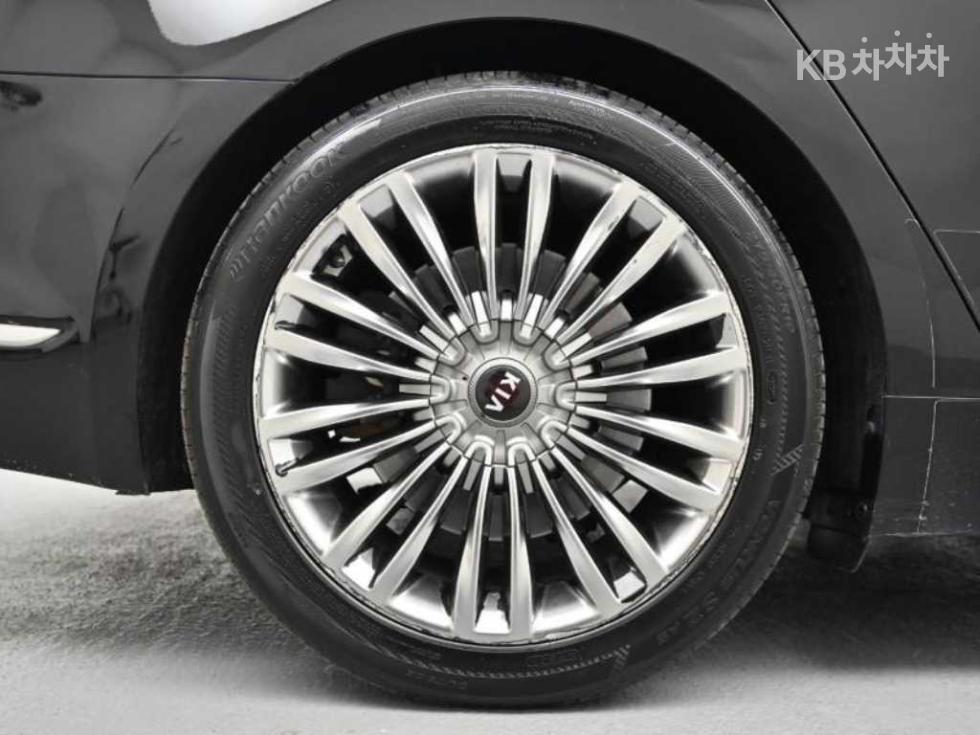 Kia K9 — miniaturë 5