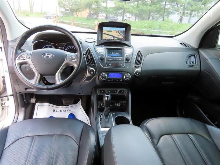 Hyundai Tucson New ix Diesel e-VGT 2WD Modern 8