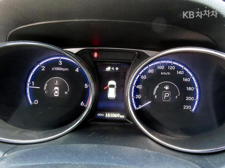 Hyundai Tucson New ix Diesel e-VGT 2WD Modern 10