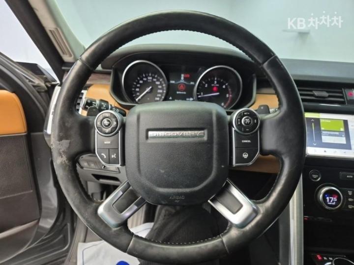 Land Rover Discovery 5 3.0 TD6 HSE Luxury 10