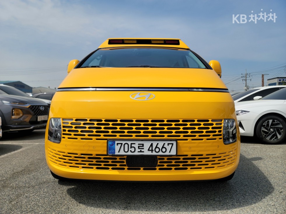 Hyundai Staria — miniaturë 2