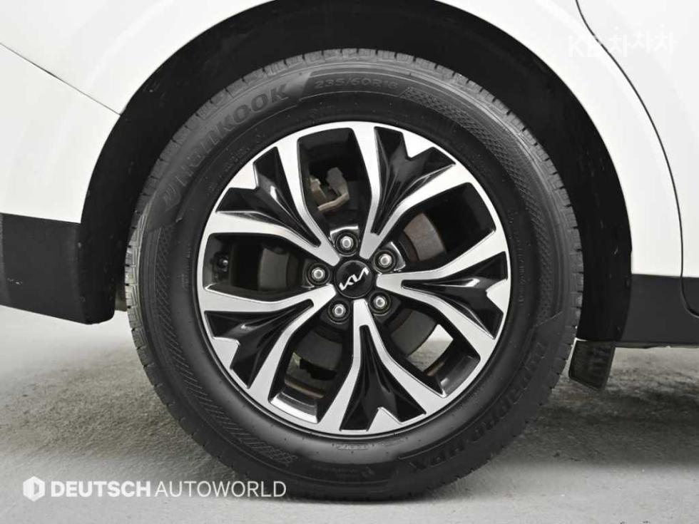 2023 - kia carnival