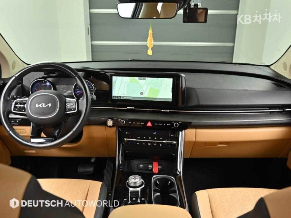 2023 - kia carnival