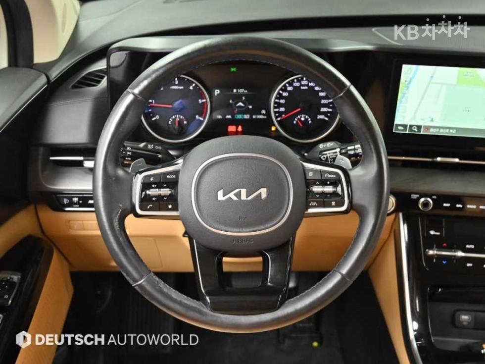 2023 - kia carnival