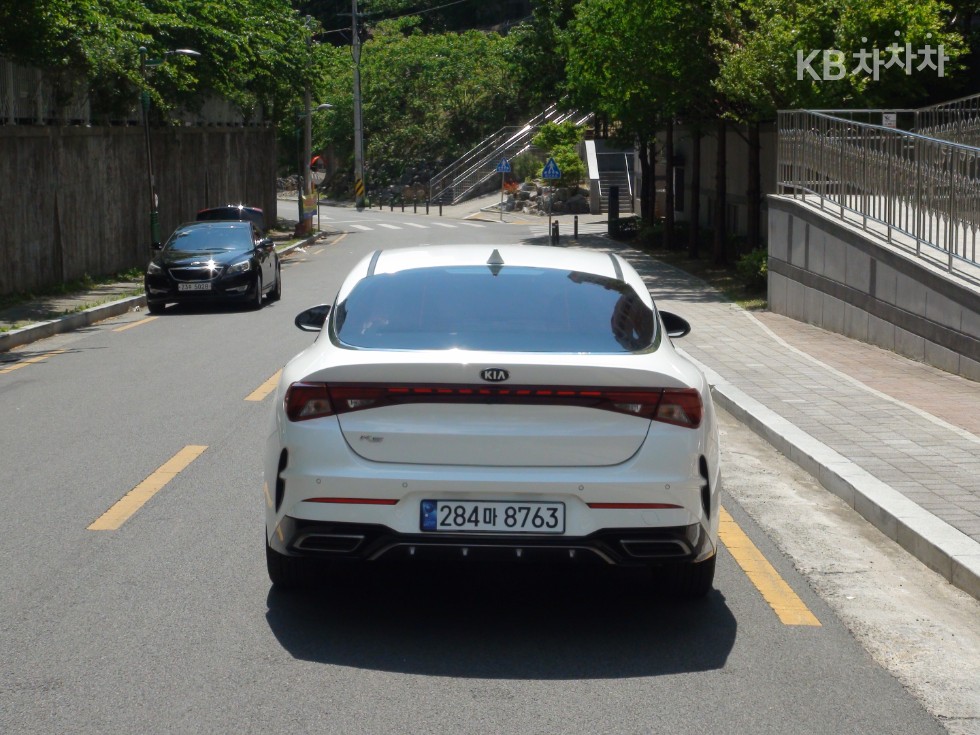2020 - kia k5