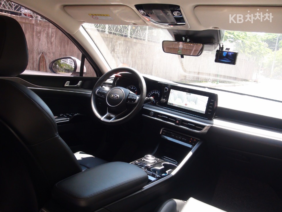 2020 - kia k5