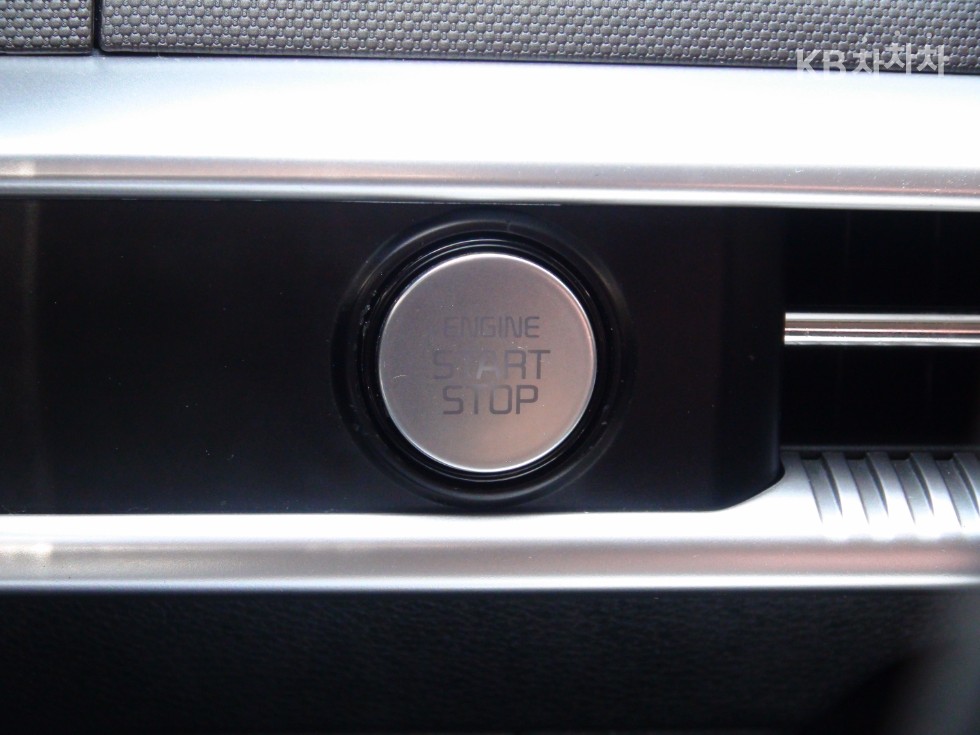 2020 - kia k5