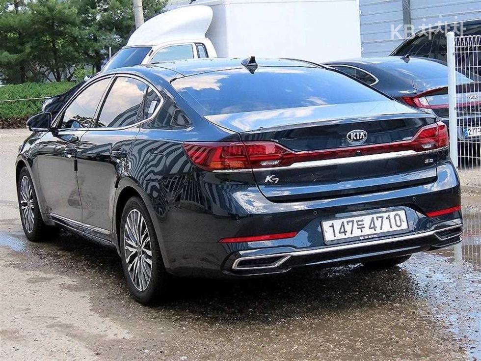 2020 - kia k7