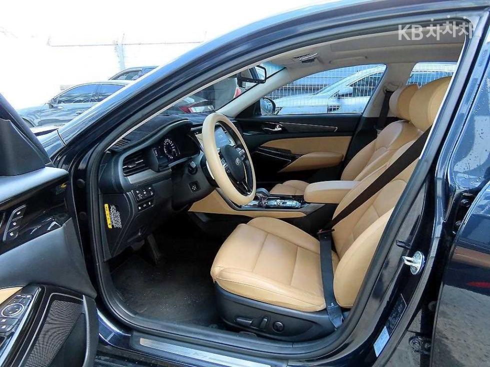 2020 - kia k7