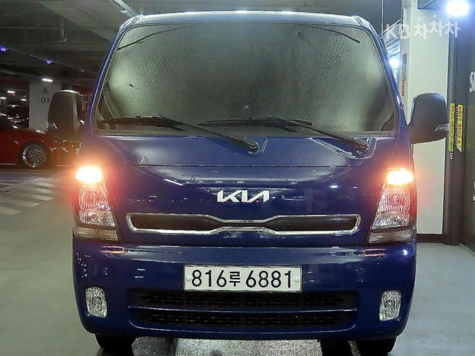 2023 - kia bongo iii