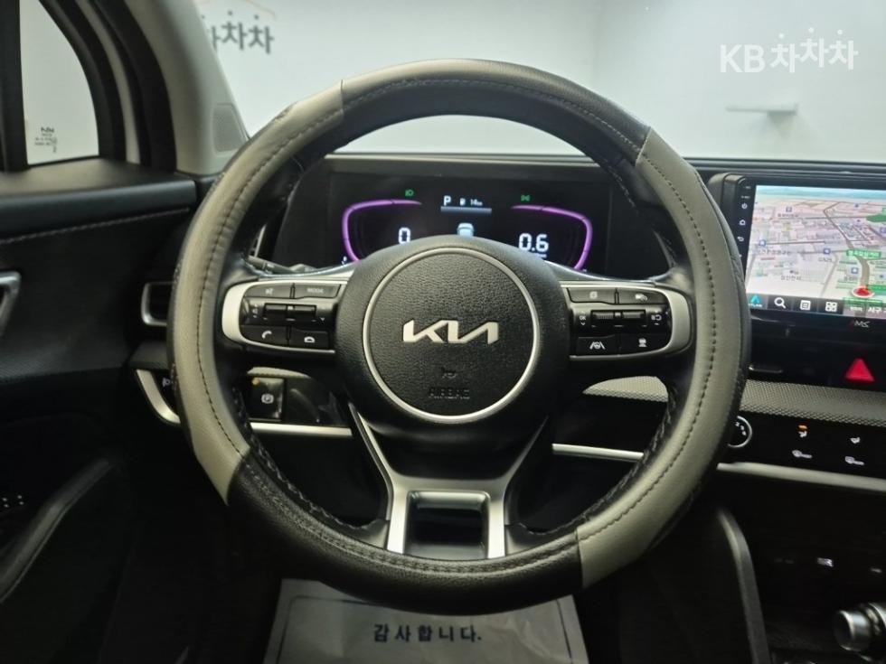2022 - kia sportage