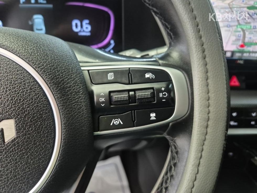 2022 - kia sportage