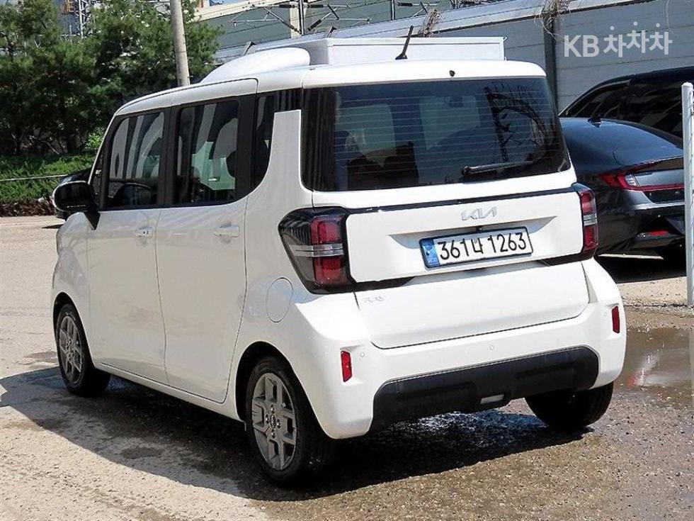 2023 - kia kia