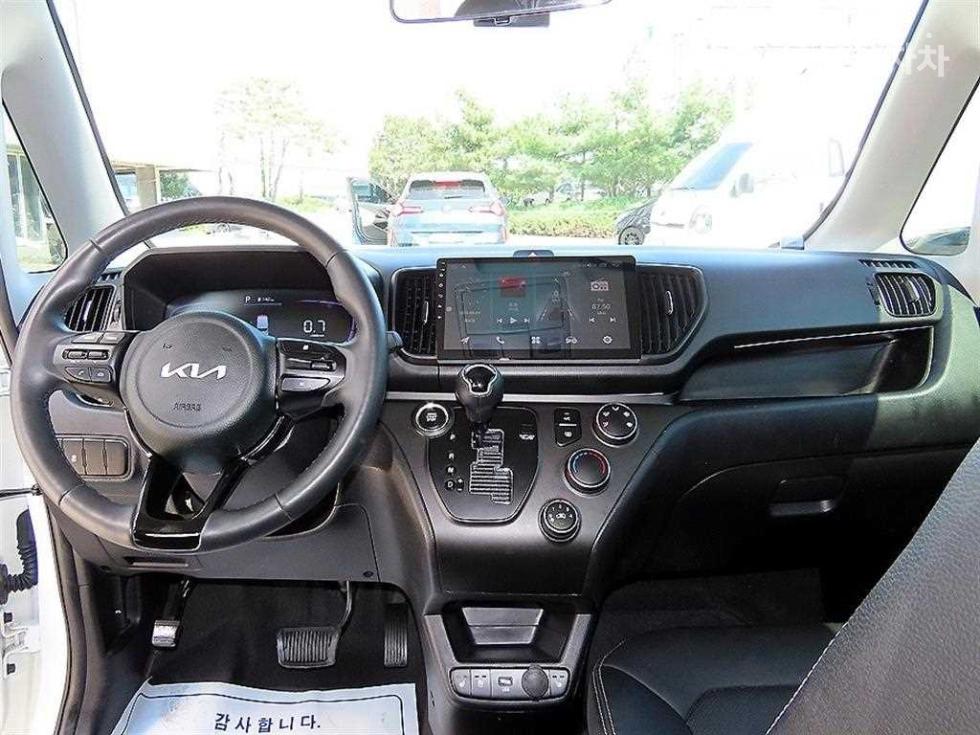 2023 - kia kia