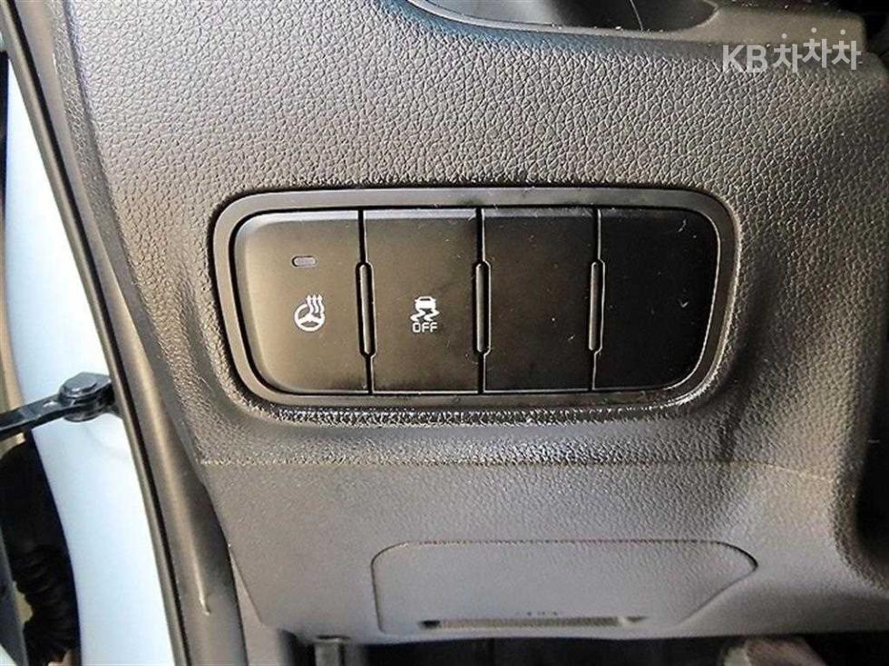 2023 - kia kia