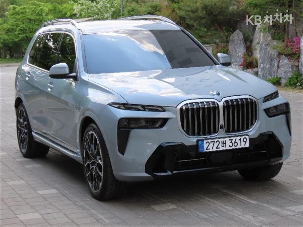 BMW X7 — miniaturë 2