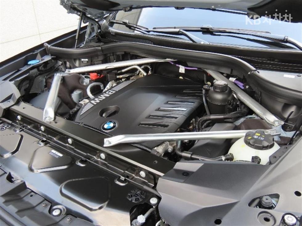BMW X7 — miniaturë 20