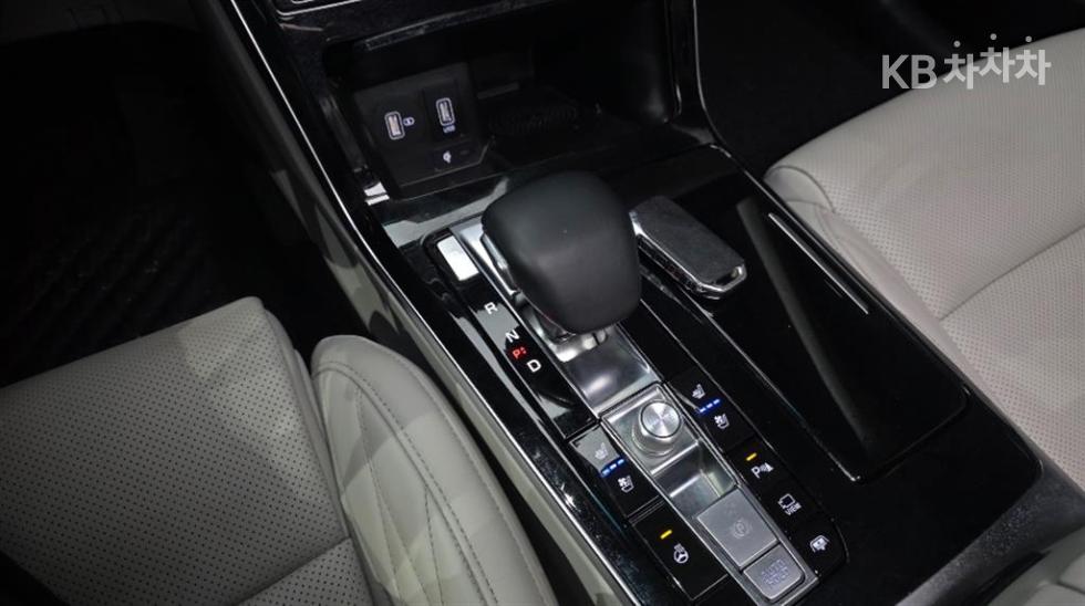 2020 - kia k7