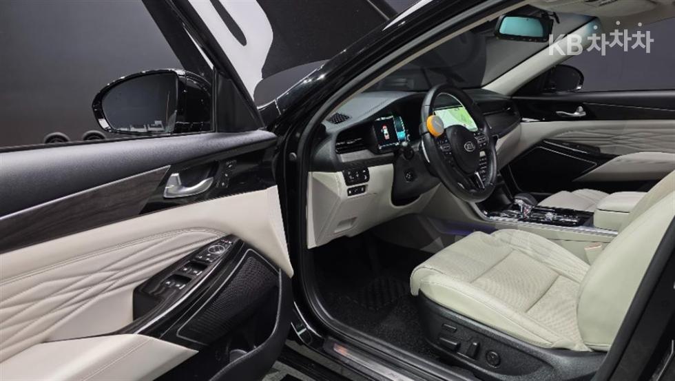 2020 - kia k7