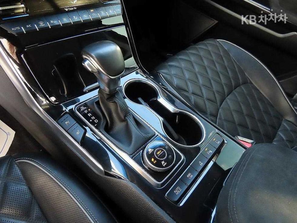 2021 - kia mohave