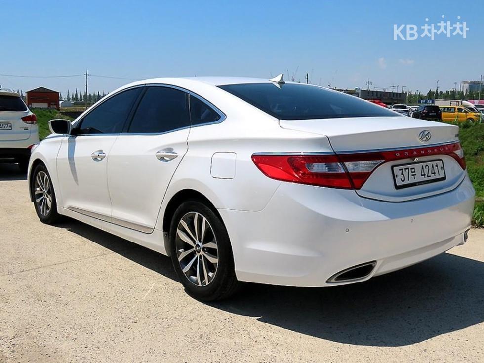 Hyundai Grandeur — miniaturë 3
