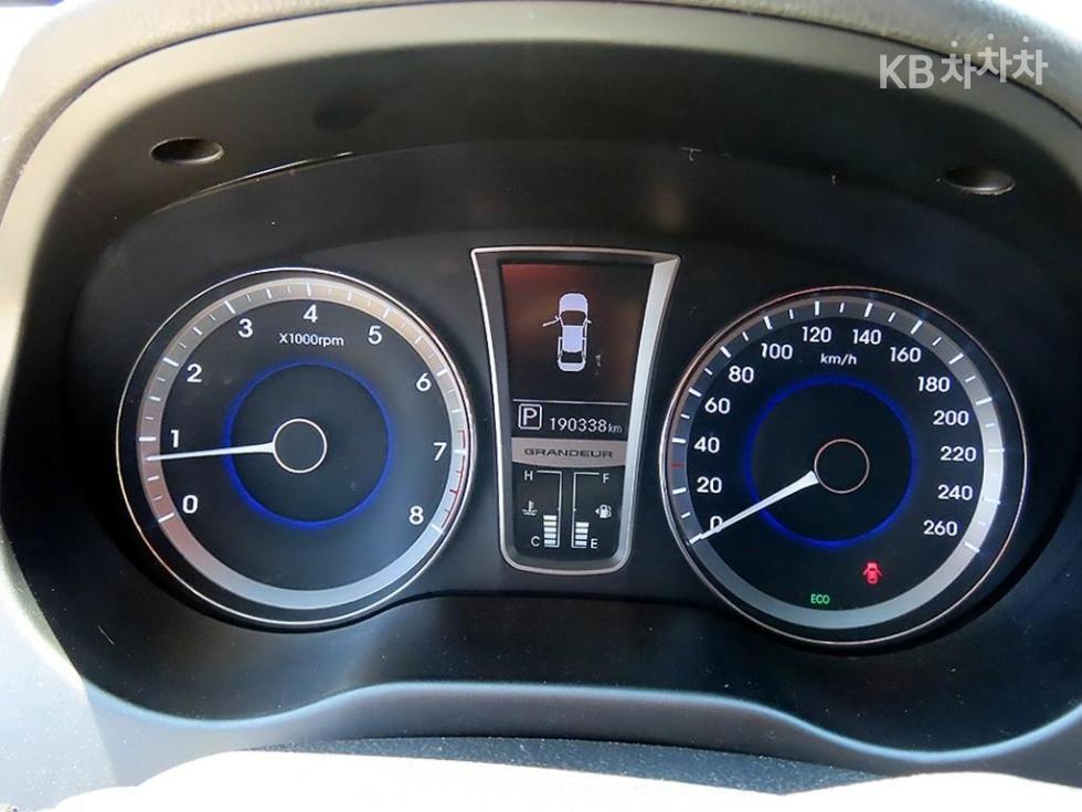 Hyundai Grandeur — miniaturë 8