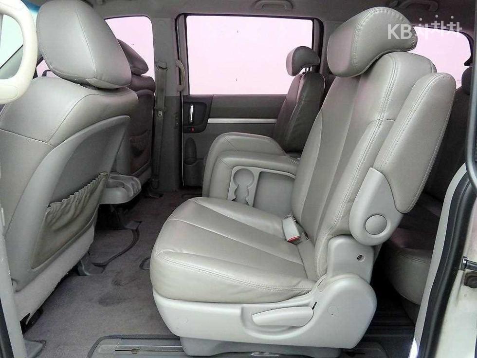 2012 - kia carnival
