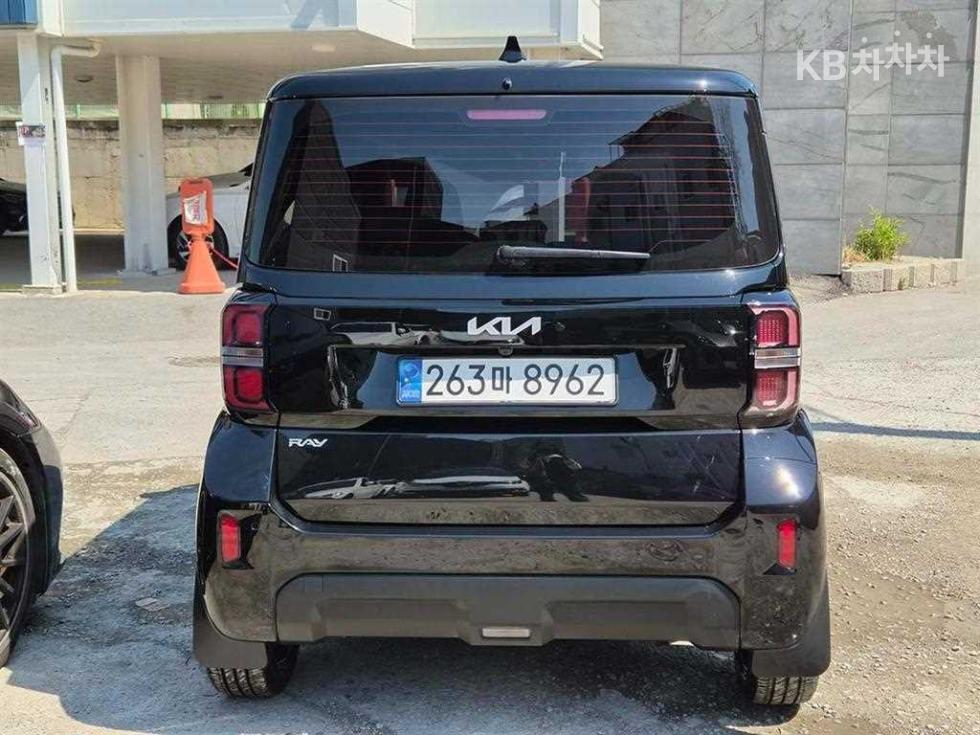 2023 - kia ray