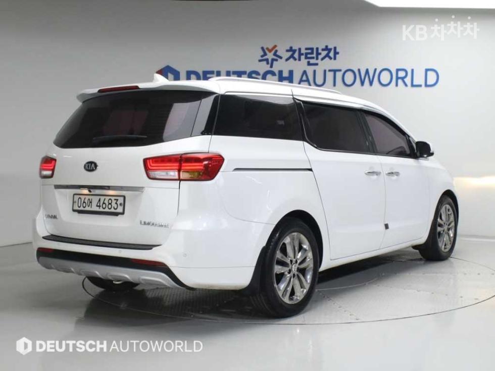 2017 - kia carnival