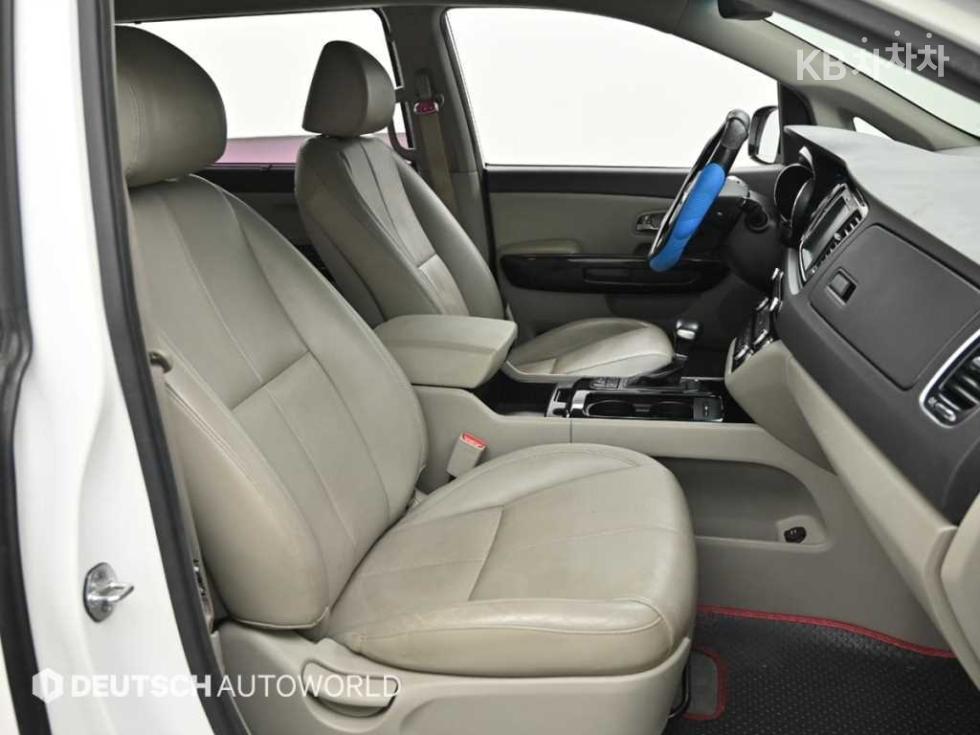 2017 - kia carnival