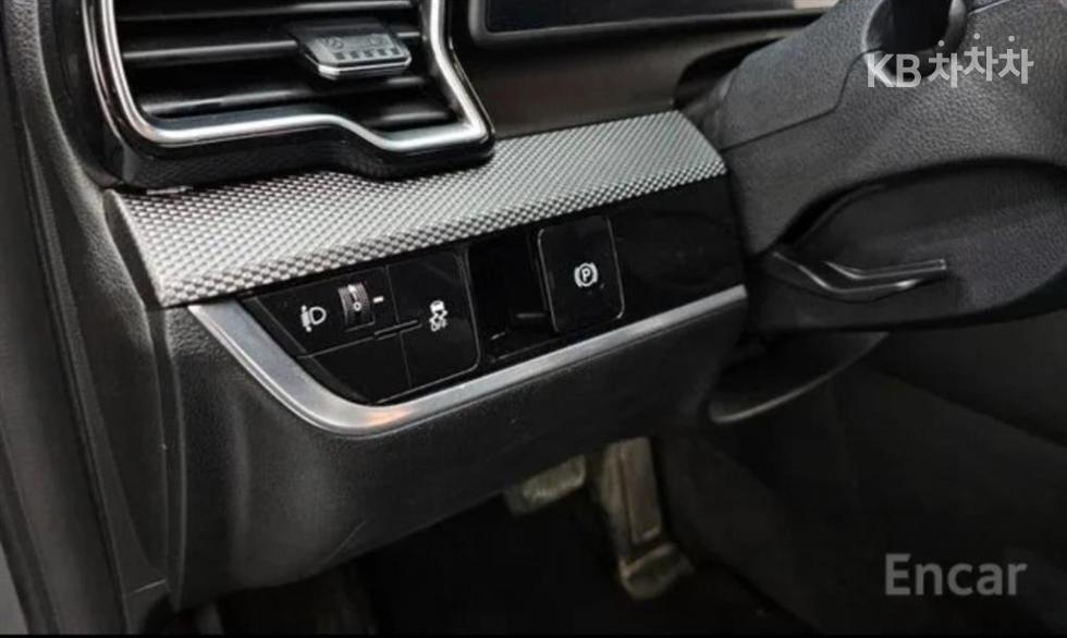 2023 - kia sportage