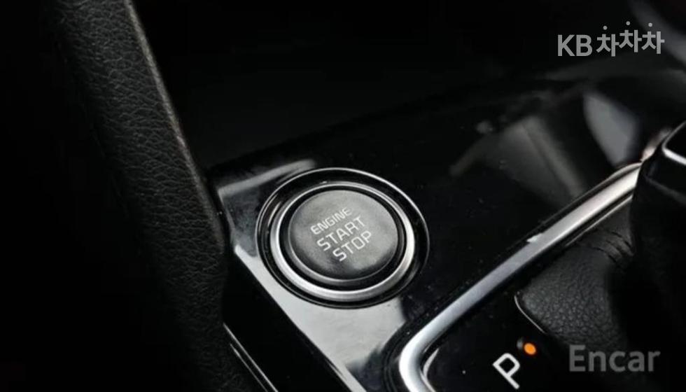 2023 - kia sportage
