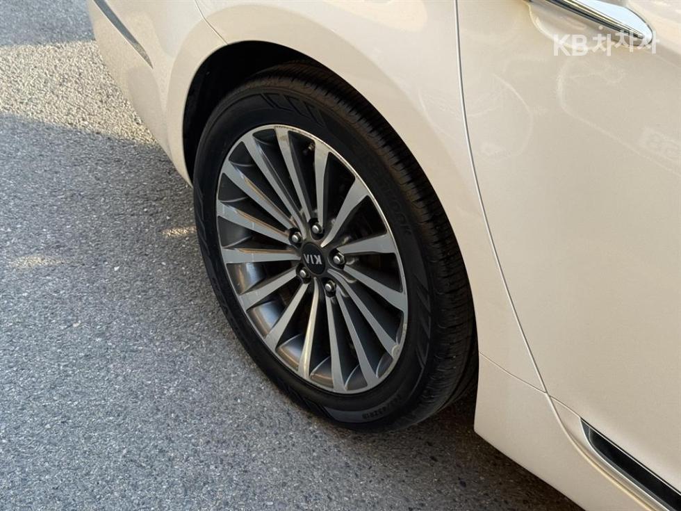 2015 - kia k7